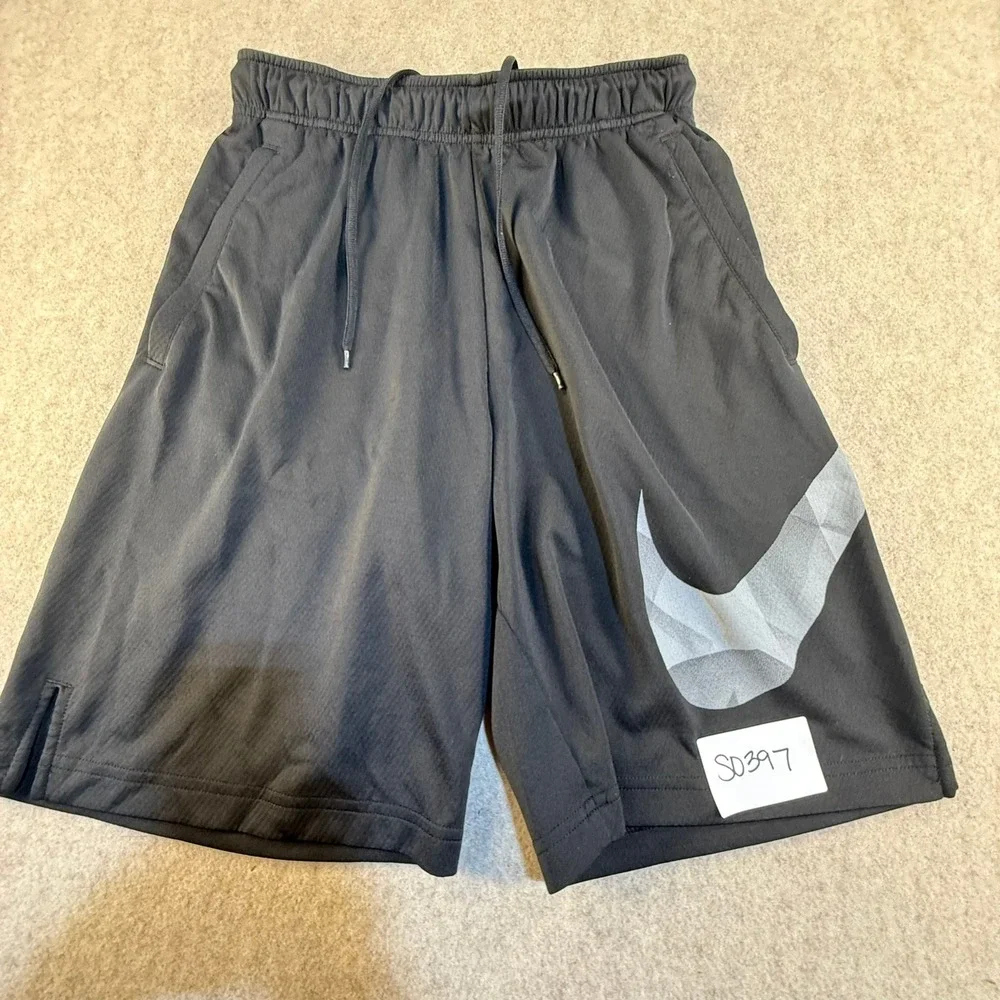 Nike Dri-FIT Mens Black Athletic Shorts Large Swoosh‎ Logo Size Small S0397